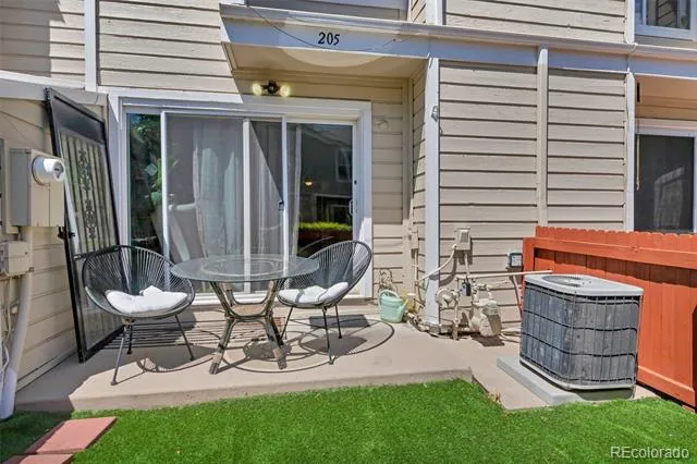 7476 E Arkansas Avenue #2-05 Denver, CO 80231