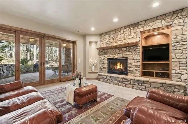 4945 Saxton Hollow Road Colorado Springs, CO 80908