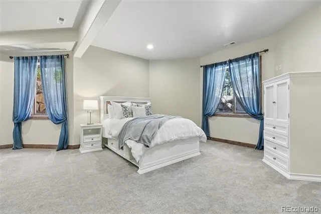 4945 Saxton Hollow Road Colorado Springs, CO 80908