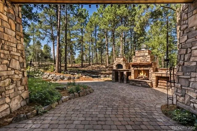 4945 Saxton Hollow Road Colorado Springs, CO 80908