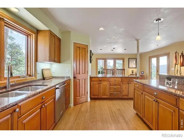 6010 Flagstaff Road Boulder, CO 80302
