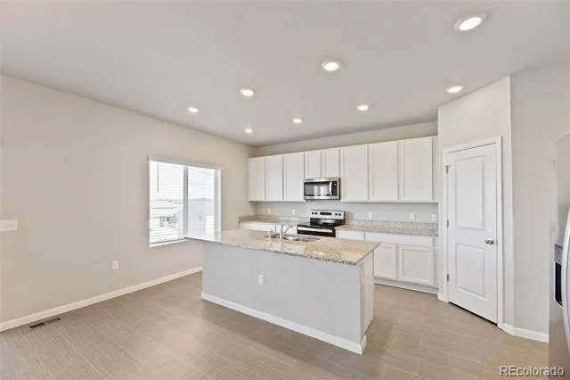 4453 River Highlands Loop Elizabeth, CO 80107