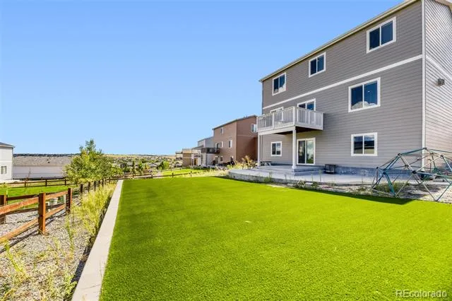4453 River Highlands Loop Elizabeth, CO 80107