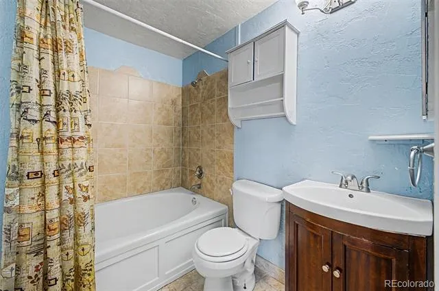 5620 W 80th Place #56 Arvada, CO 80003
