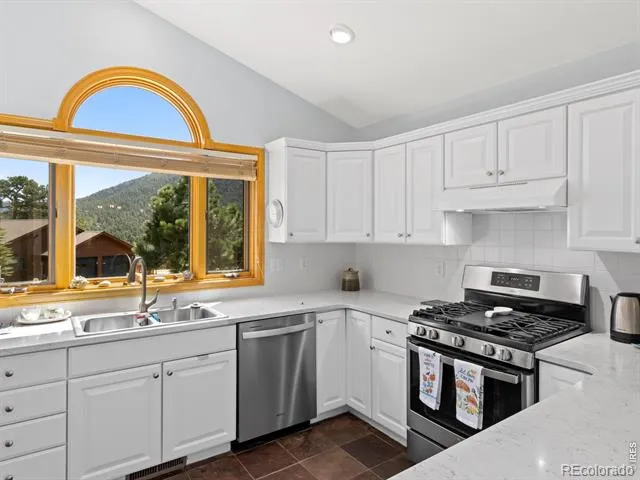 677 Cedar Ridge Circle Estes Park, CO 80517