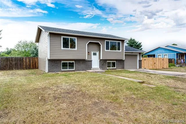 841 S Elbert Street Elizabeth, CO 80107
