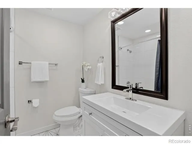 2016 W Lake Street Fort Collins, CO 80521