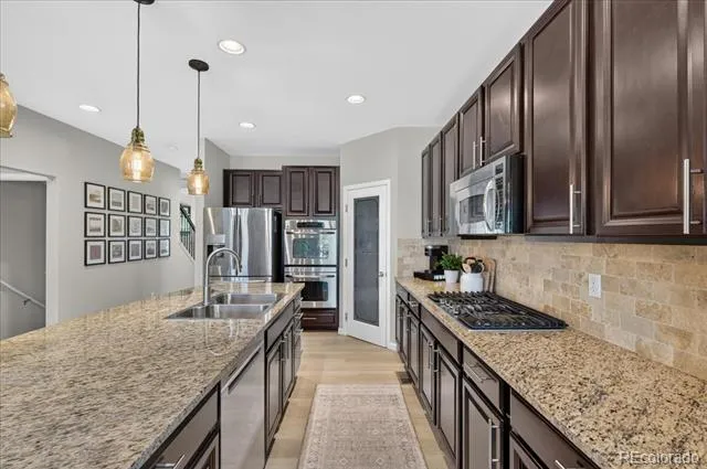 5682 S Flat Rock Way Aurora, CO 80016