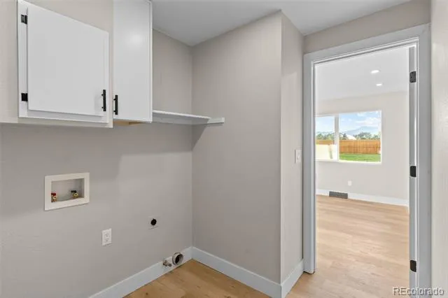 2099 S Hoyt Way Denver, CO 80227