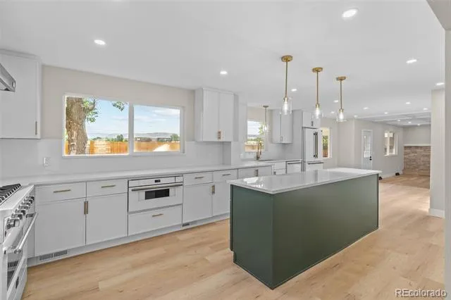 2099 S Hoyt Way Denver, CO 80227