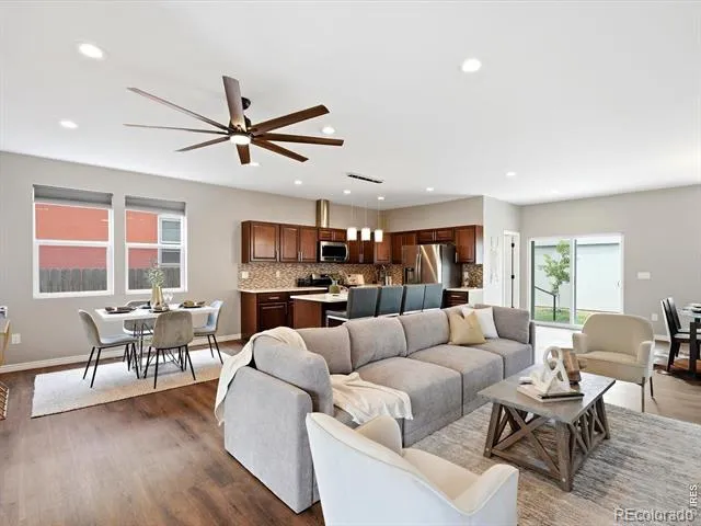 2409 W 38th Avenue Denver, CO 80211