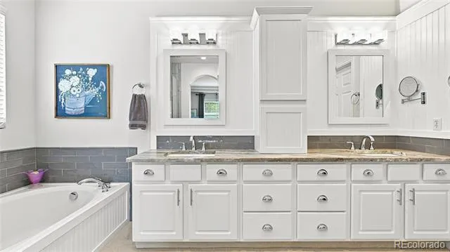 8223 S Quemoy Circle Aurora, CO 80016