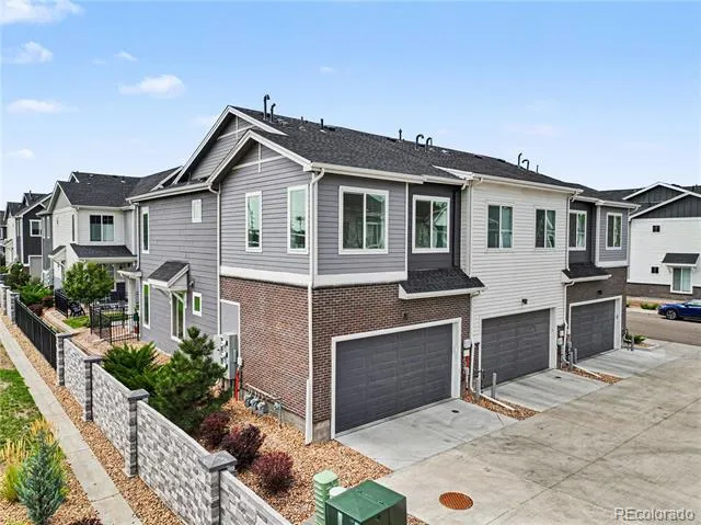 1862 S Poplar Court Denver, CO 80224