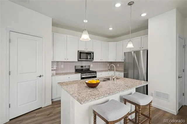 1862 S Poplar Court Denver, CO 80224