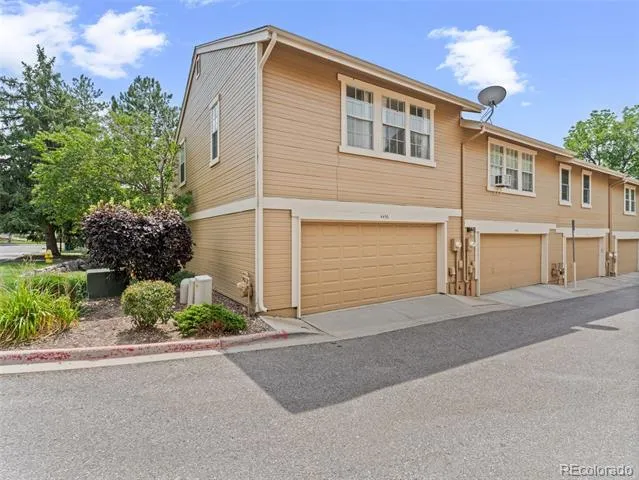 4456 S Carson Way Aurora, CO 80015