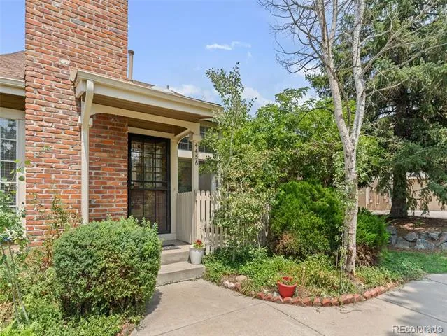 4456 S Carson Way Aurora, CO 80015