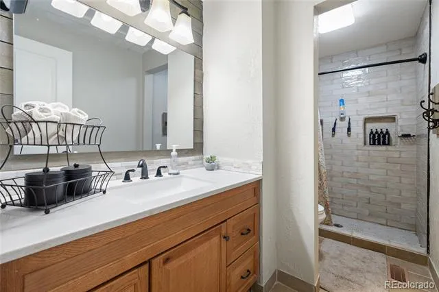 4264 S Biscay Circle Aurora, CO 80013