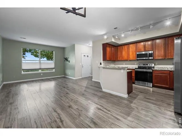 10449 Paris Street #203 Commerce City, CO 80640