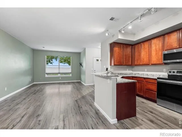 10449 Paris Street #203 Commerce City, CO 80640