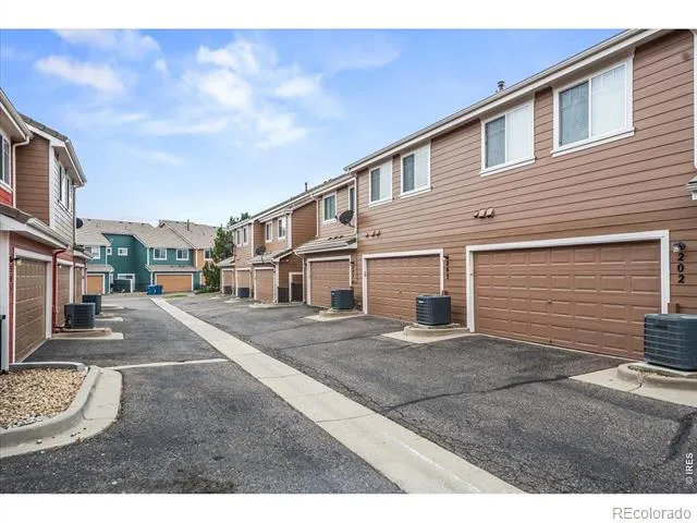 10449 Paris Street #203 Commerce City, CO 80640
