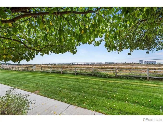 10449 Paris Street #203 Commerce City, CO 80640