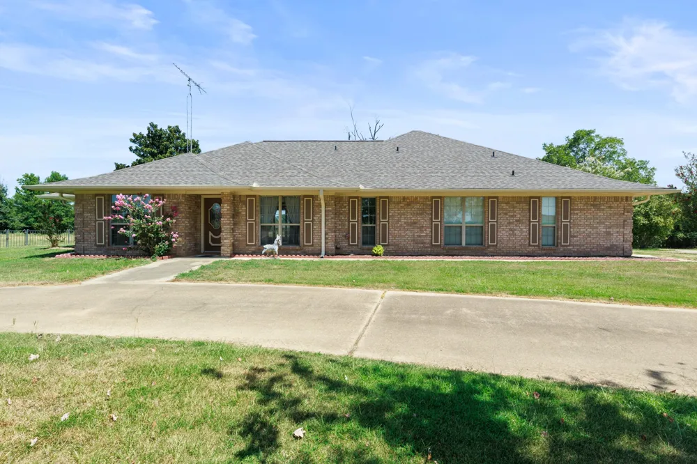 1149 County Road 4510 Mt Pleasant, TX 75455