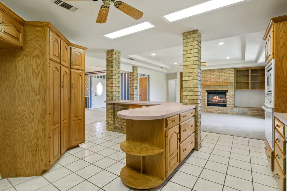 1149 County Road 4510 Mt Pleasant, TX 75455