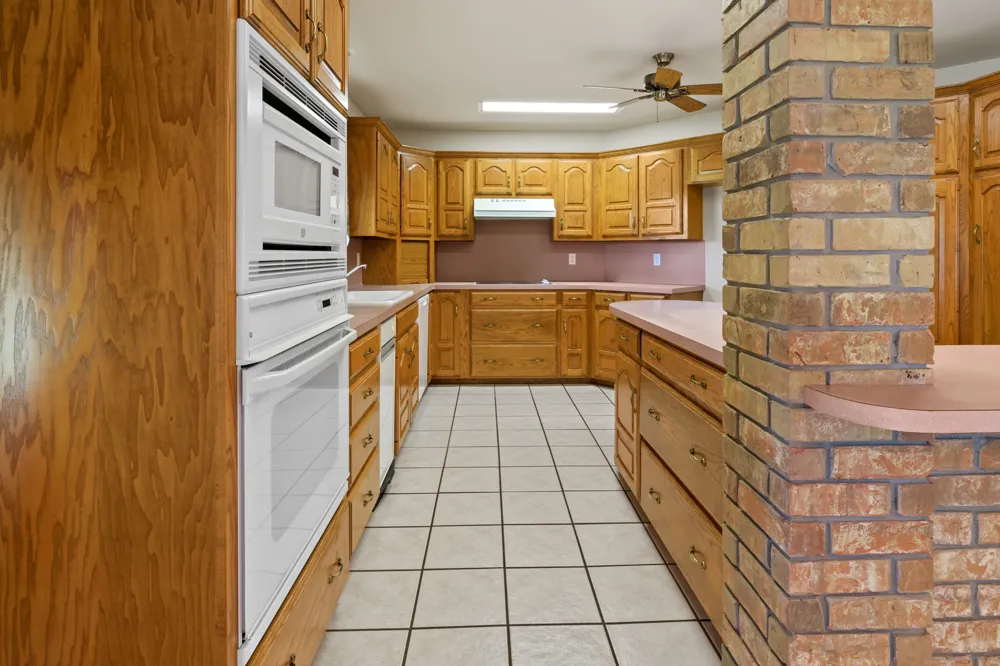 1149 County Road 4510 Mt Pleasant, TX 75455