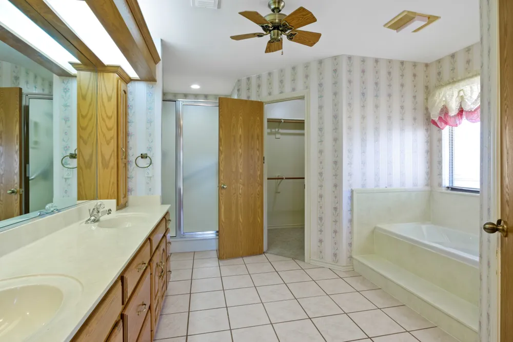 1149 County Road 4510 Mt Pleasant, TX 75455