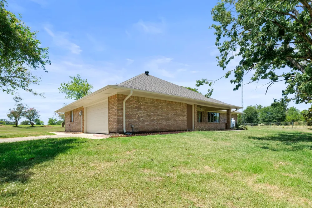 1149 County Road 4510 Mt Pleasant, TX 75455