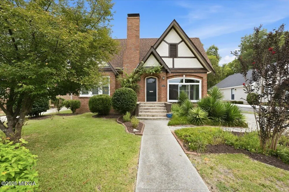 3857 Drury Drive Macon, GA 31204