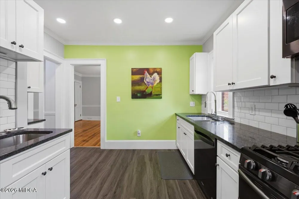 3857 Drury Drive Macon, GA 31204