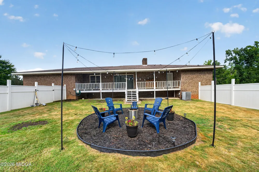 765 Central Road Thomson, GA 30824