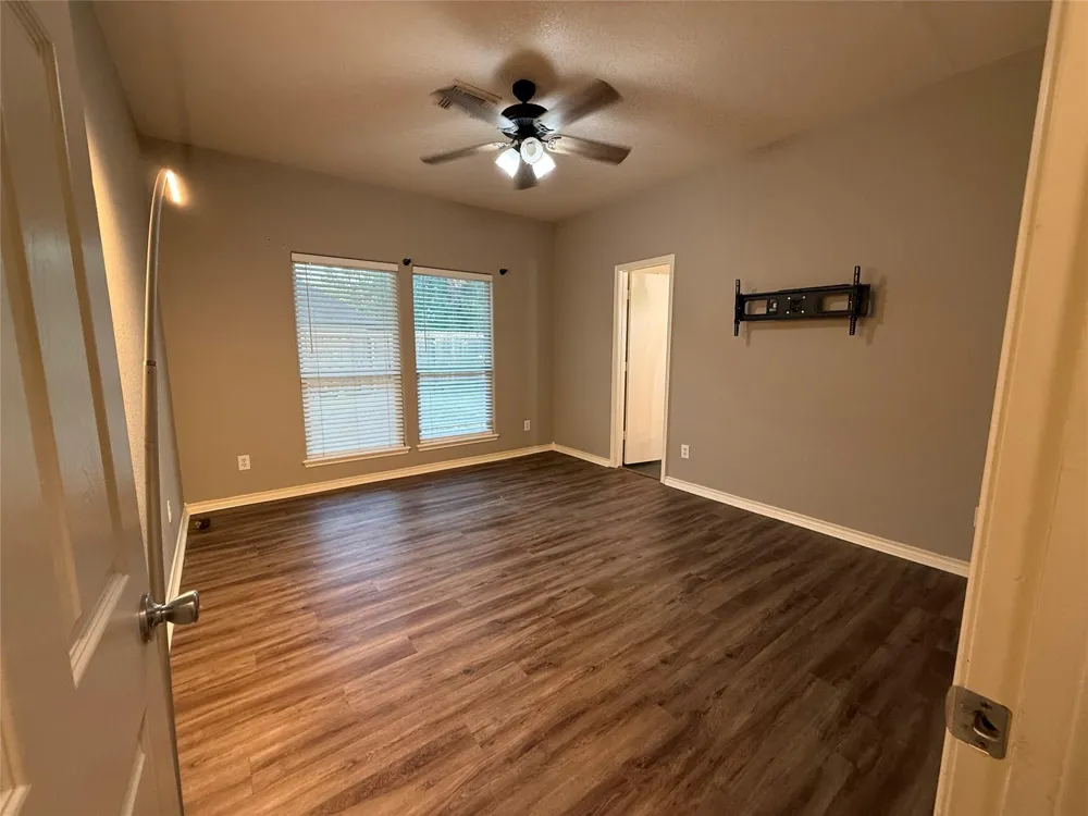 220 W 1st Street Deer Park, TX 77536