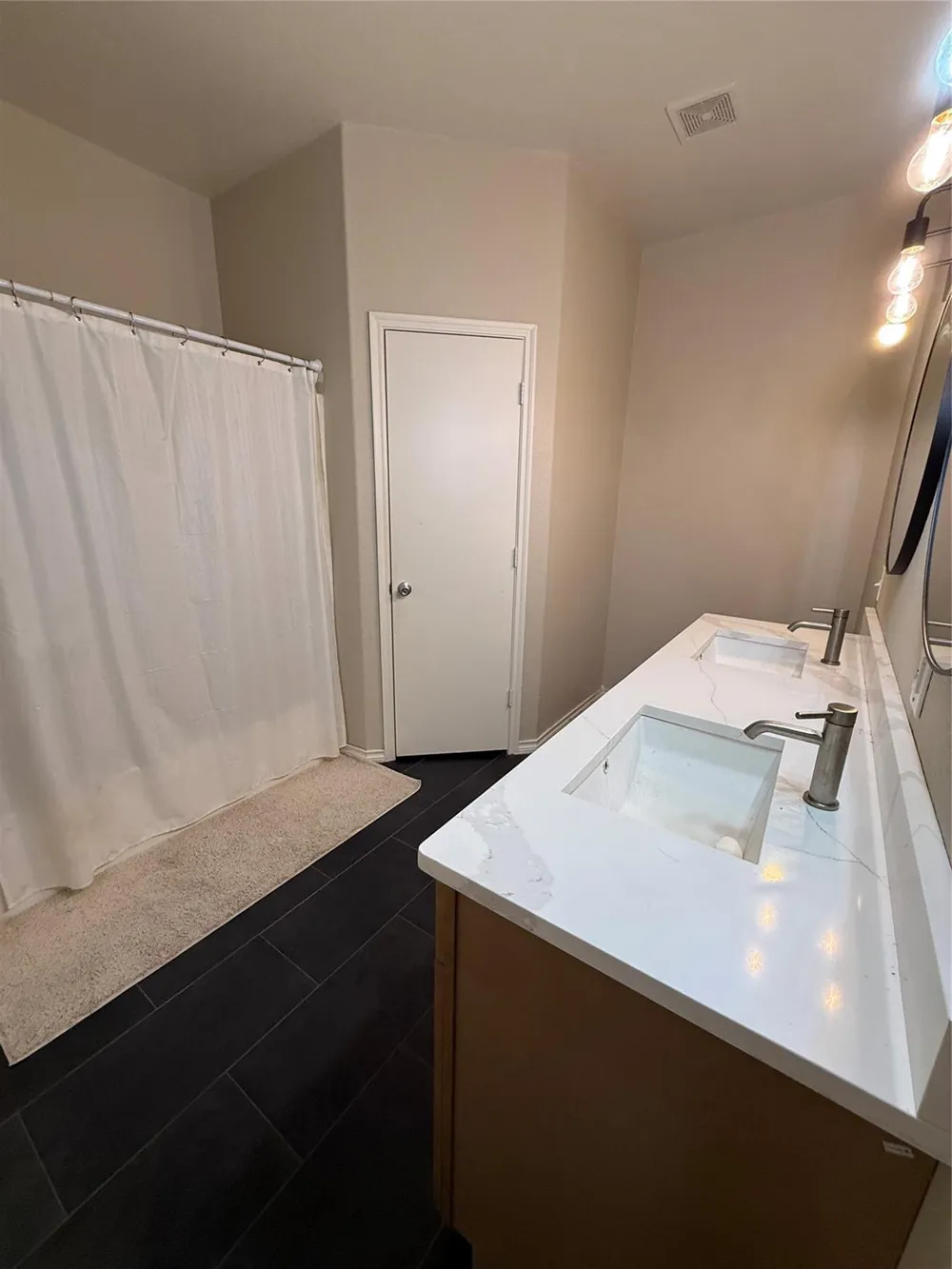 220 W 1st Street Deer Park, TX 77536