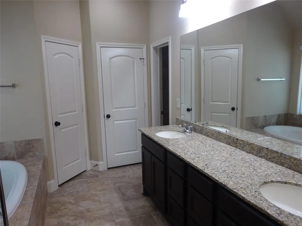 3047 Sandstone Creek Lane Rosenberg, TX 77471