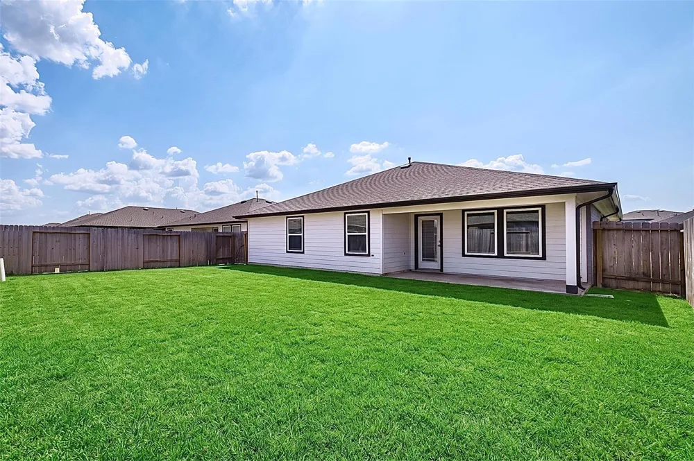 7723 Brushwood Drive Rosharon, TX 77583