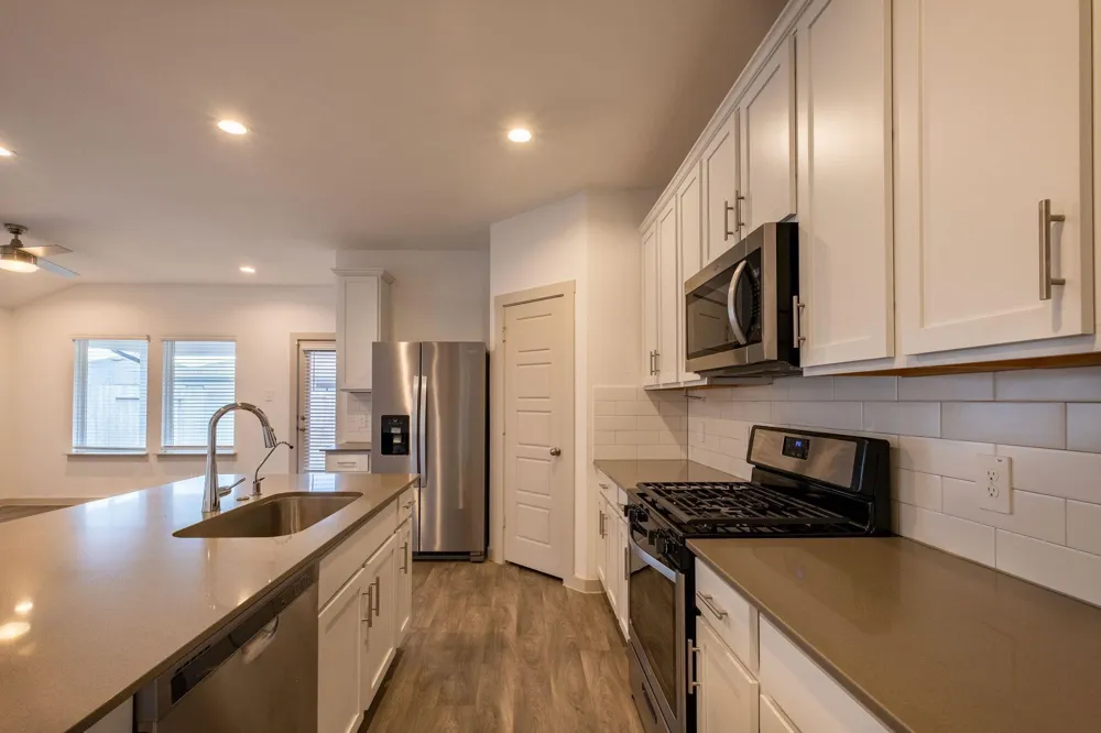 7723 Brushwood Drive Rosharon, TX 77583
