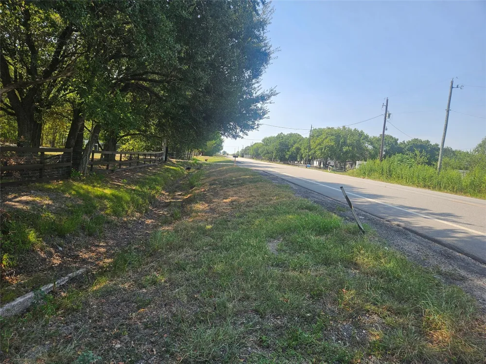 Fm-1875 Beasley, TX 77417