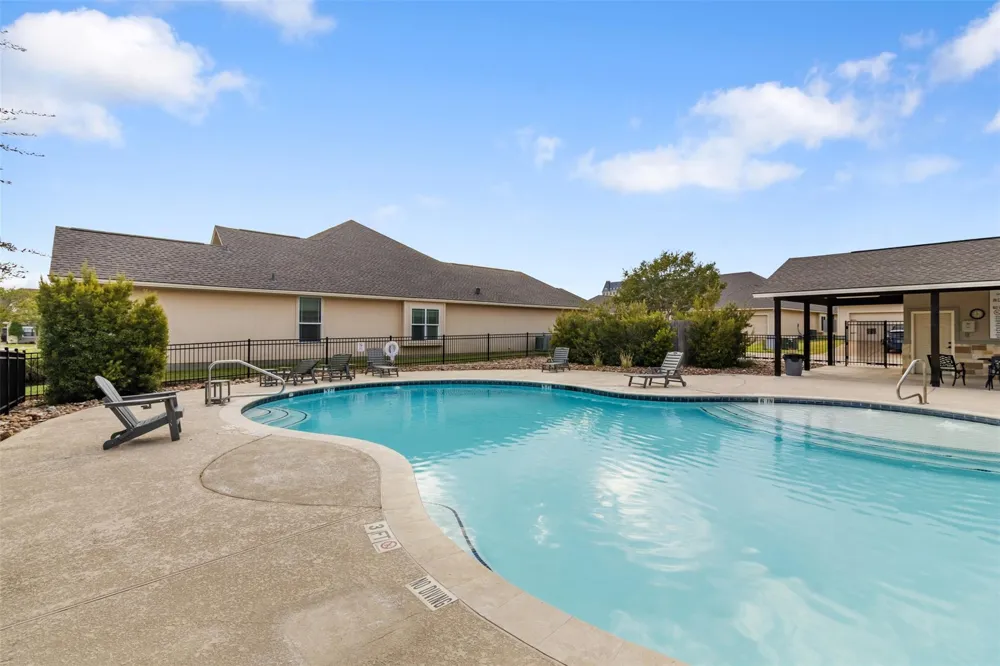 3813 Silverthorne Lane College Station, TX 77845
