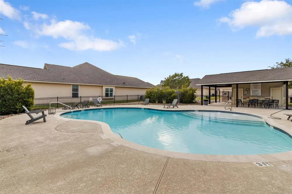 3813 Silverthorne Lane College Station, TX 77845