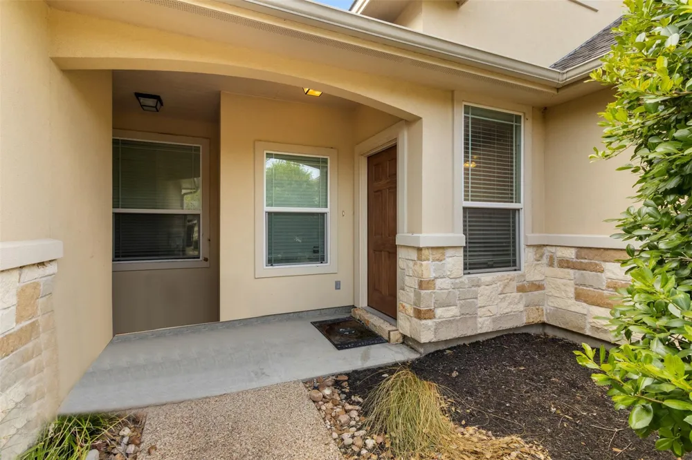 3813 Silverthorne Lane College Station, TX 77845