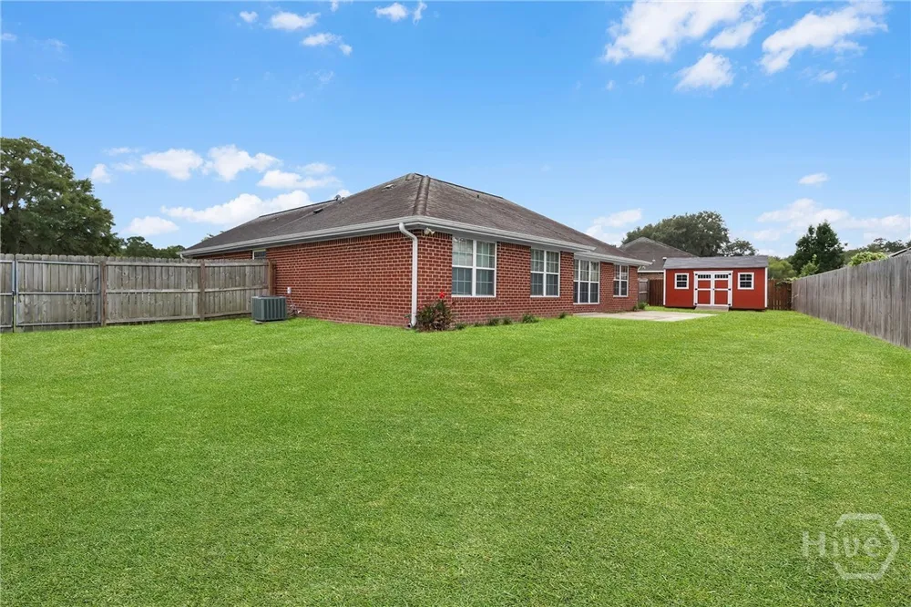 708 Cordele Circle Hinesville, GA 31313