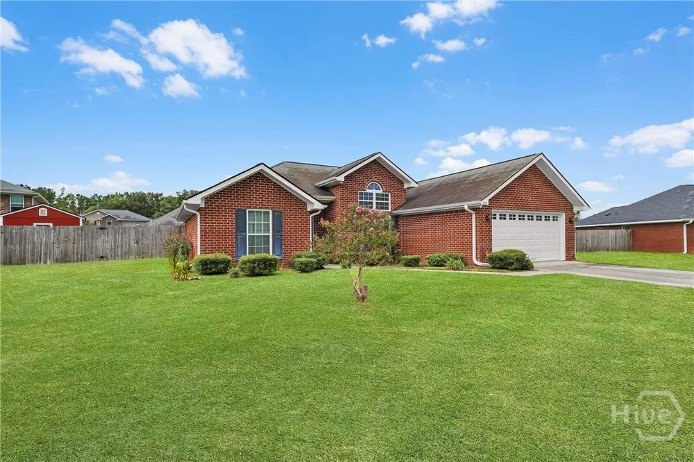 708 Cordele Circle Hinesville, GA 31313