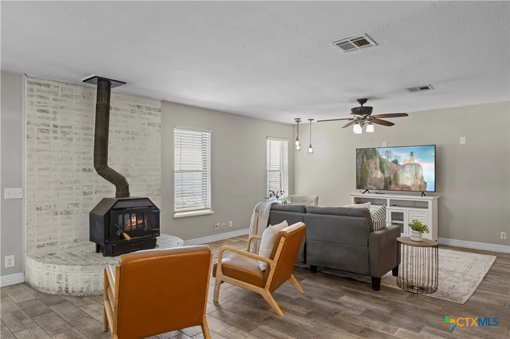 205 Chimney Circle Temple, TX 76502