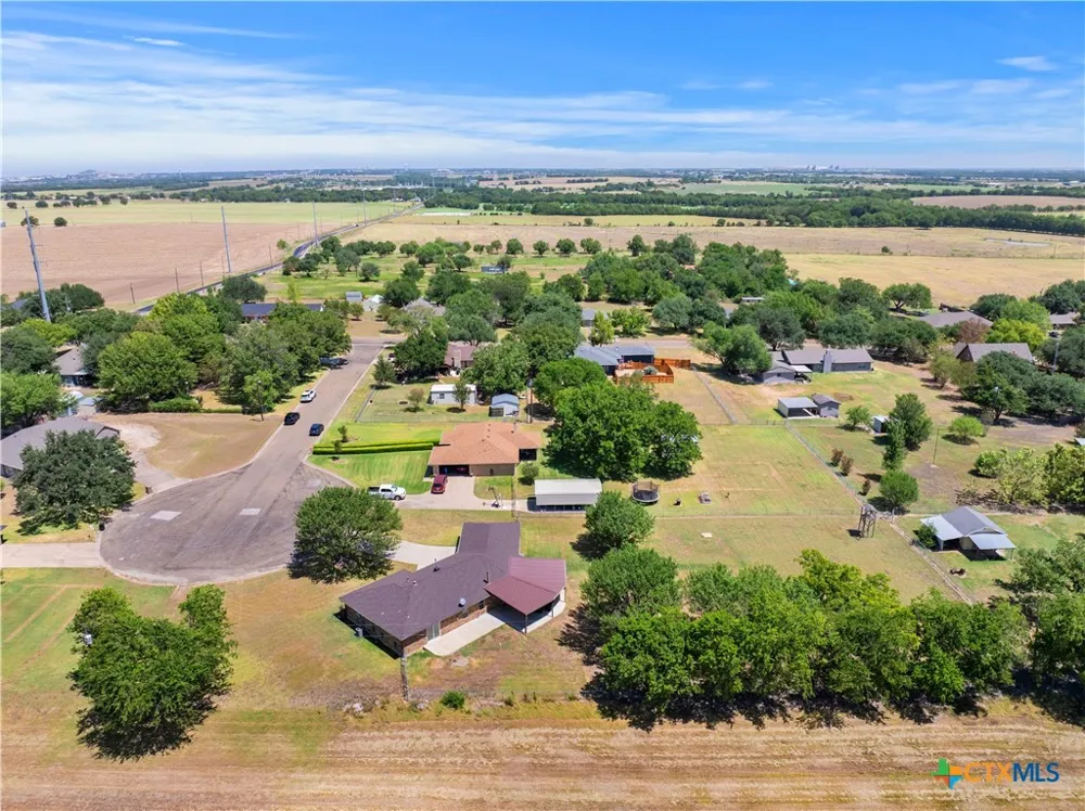 205 Chimney Circle Temple, TX 76502