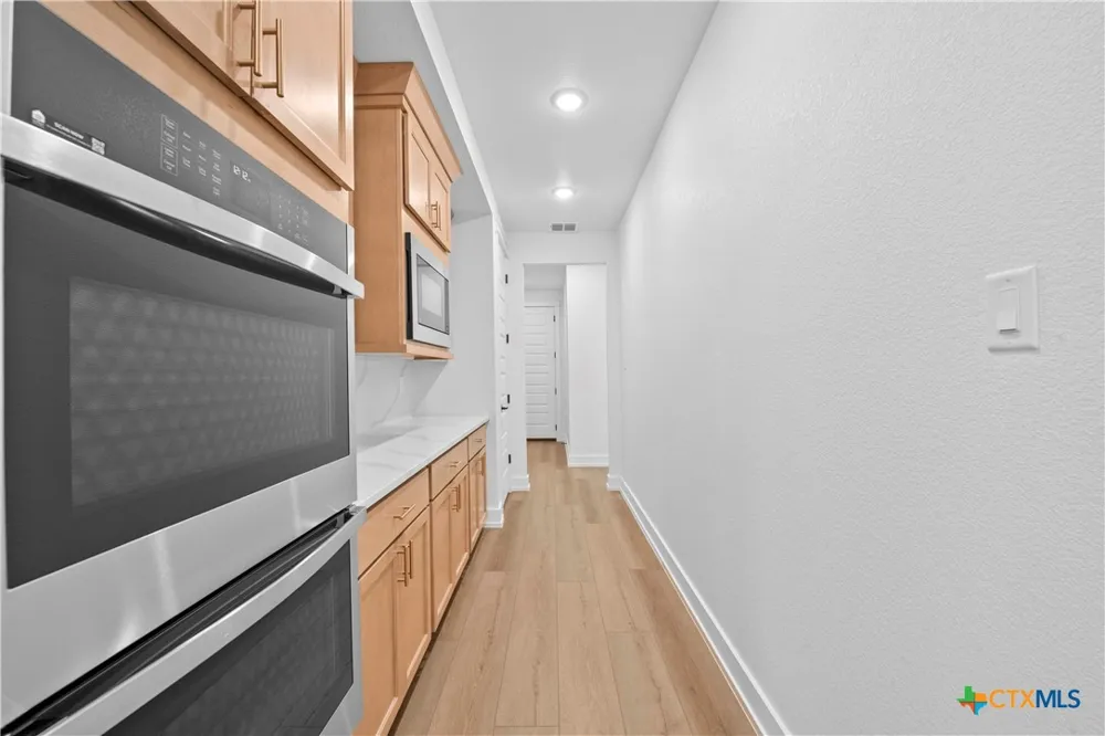 6774 Kings Mill Drive Salado, TX 76571