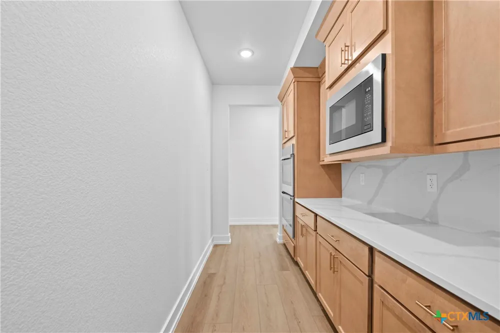 6774 Kings Mill Drive Salado, TX 76571