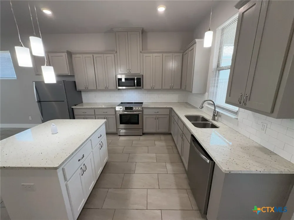5001 White Rose Drive Killeen, TX 76542