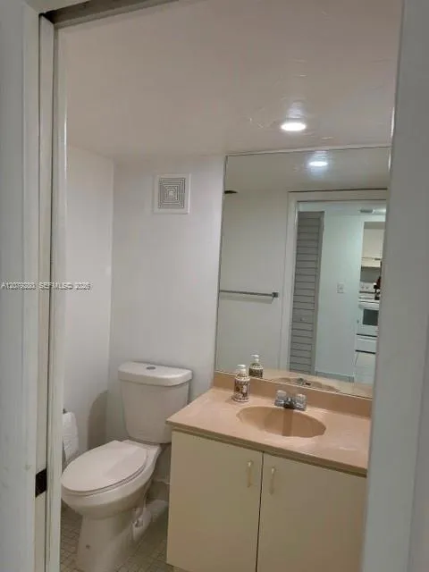 10825 SW 112 AV #6-215 Miami, FL 33176